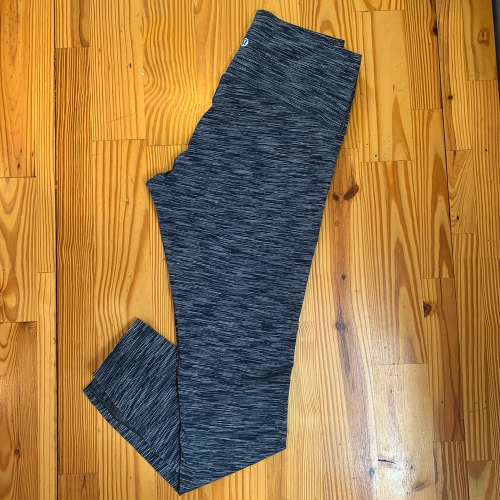 Lululemon Leggings / Lightweight Yoga